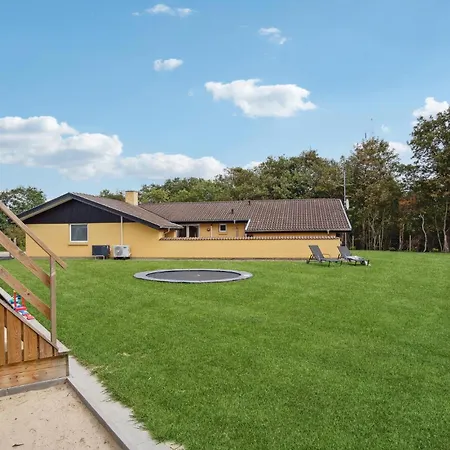 Pet Friendly In With Sauna Holiday home Oksbol (Syddanmark)